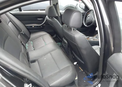 2011 BMW 328 Xi Sulev z USA, uszkodzony, nr VIN WBAPK5G57BNN79689